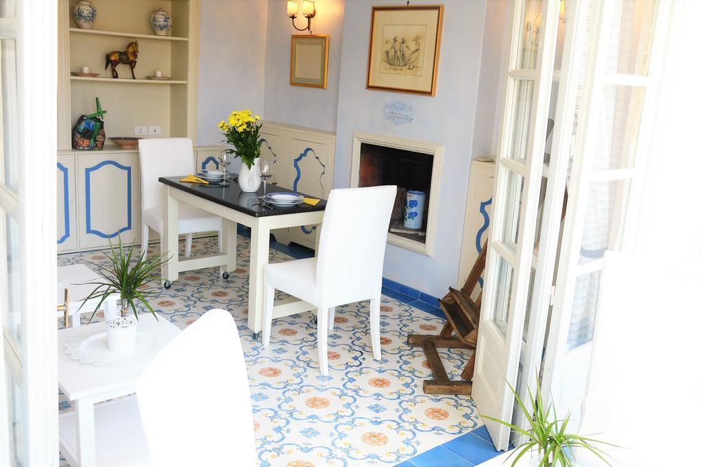 L'Atelier Del Pittore Apartment Taormina Bagian luar foto